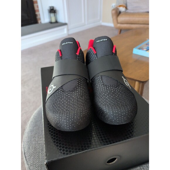 Brand new Peloton Altos cycling shoes with look delta cleats and box US men\'s 12